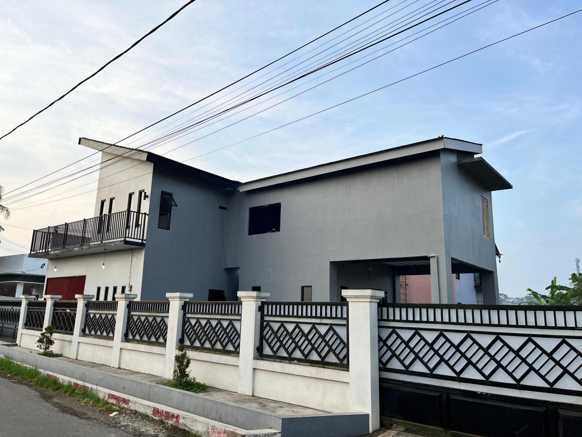 Villa Cassandra Cigombong Dış mekan fotoğraf